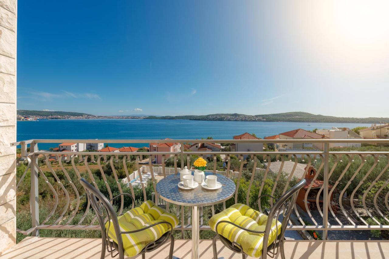 Residence Villa Irena Apartments Trogir Buitenkant foto