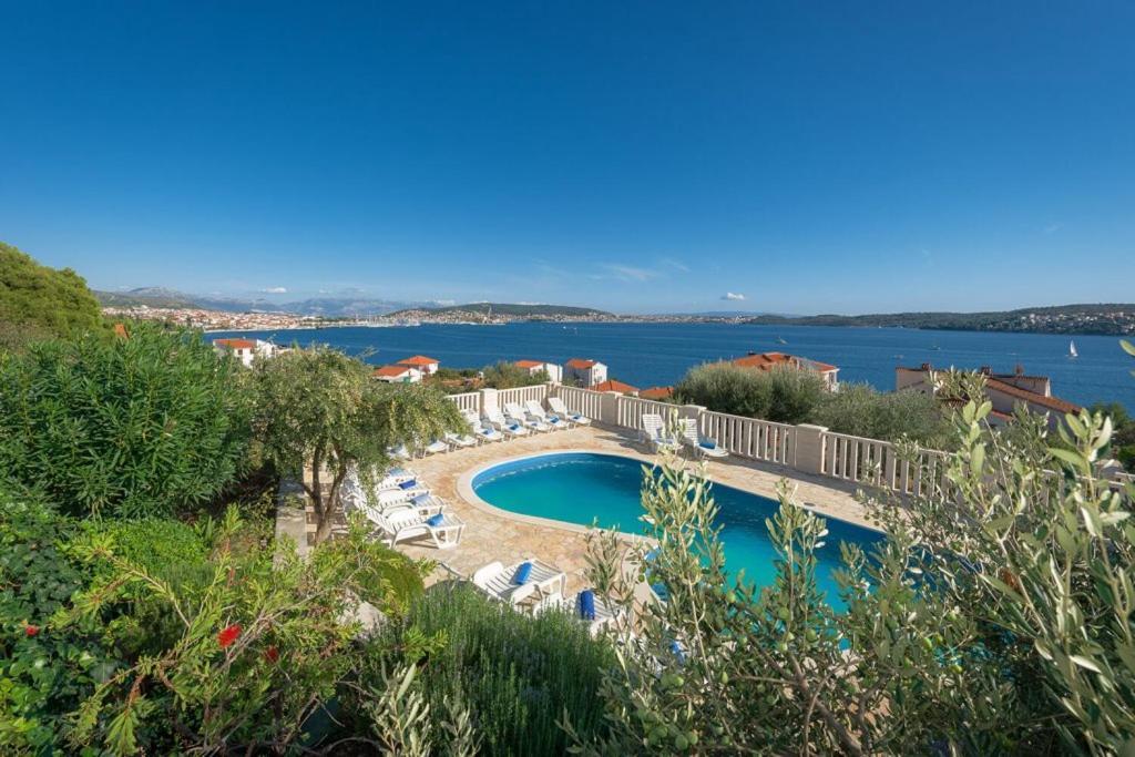 Residence Villa Irena Apartments Trogir Buitenkant foto