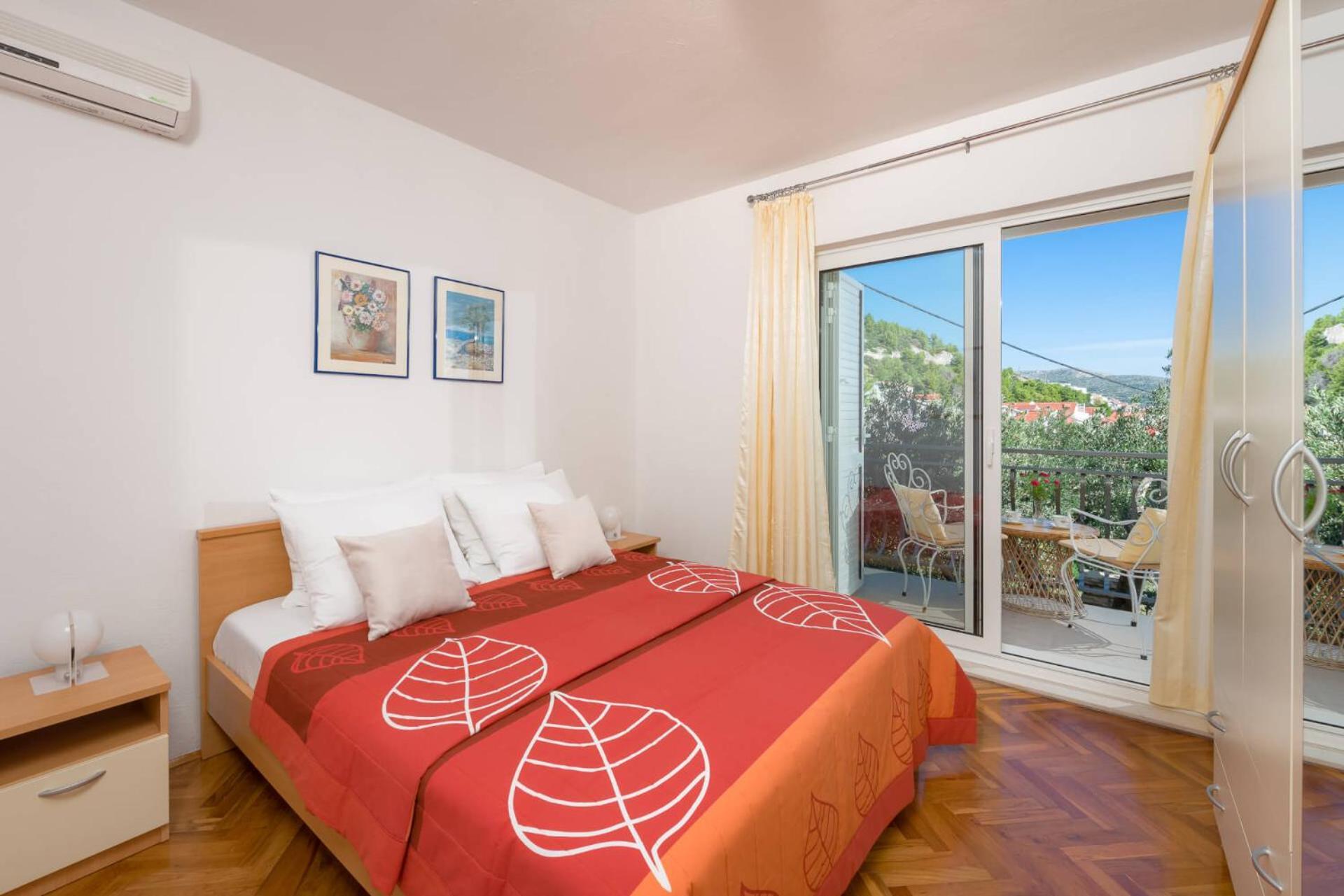 Residence Villa Irena Apartments Trogir Buitenkant foto